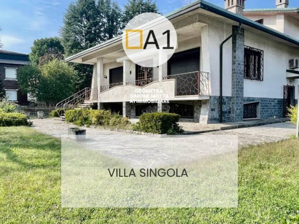 casa indipendente in vendita a Lentate sul Seveso in zona Birago