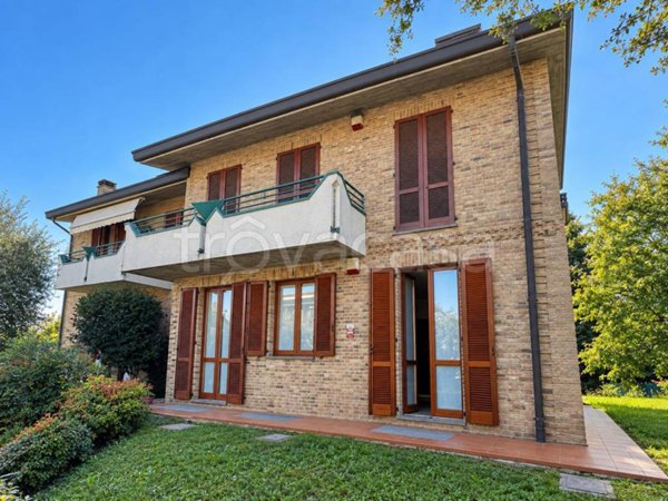 casa indipendente in vendita a Lentate sul Seveso in zona Camnago