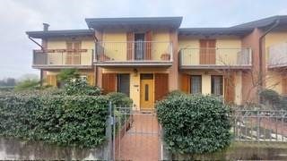 casa indipendente in vendita a Roncello