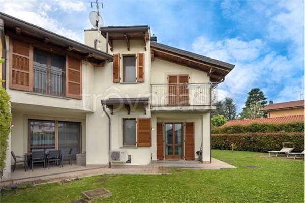casa indipendente in vendita a Roncello
