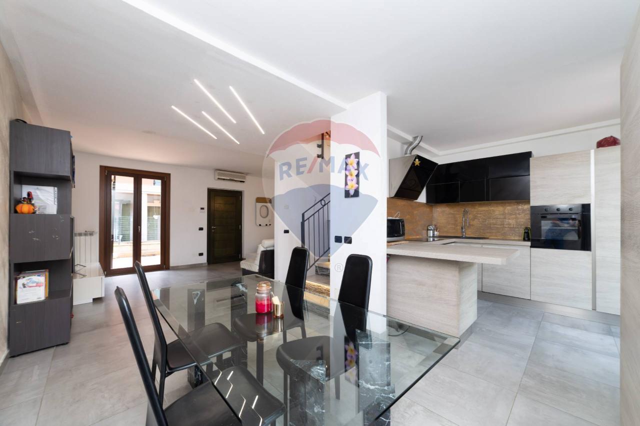 casa indipendente in vendita a Roncello
