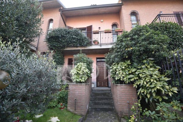 casa indipendente in vendita a Roncello