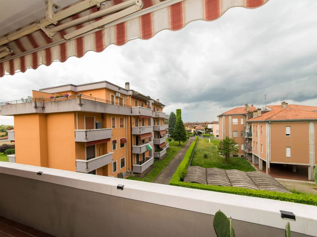 appartamento in vendita a Roncello