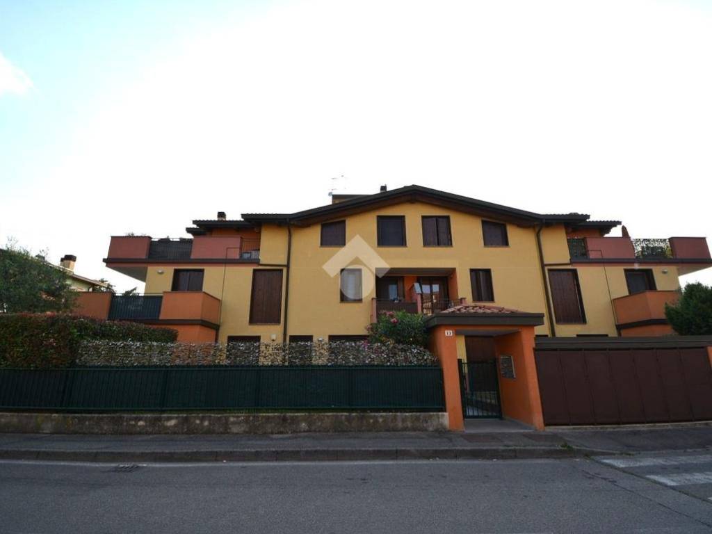 appartamento in vendita a Roncello