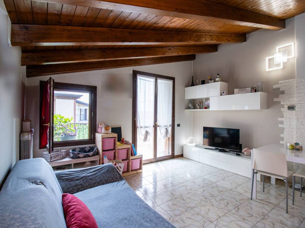 appartamento in vendita a Roncello