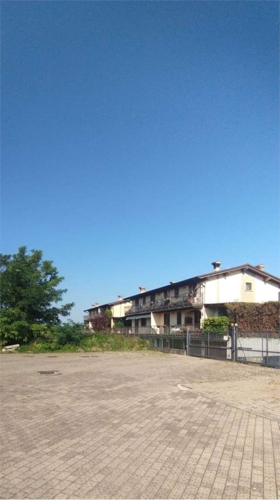 appartamento in vendita a Roncello
