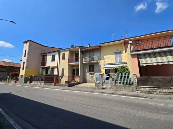 casa indipendente in vendita a Roncello