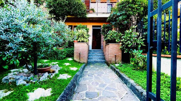 casa indipendente in vendita a Roncello