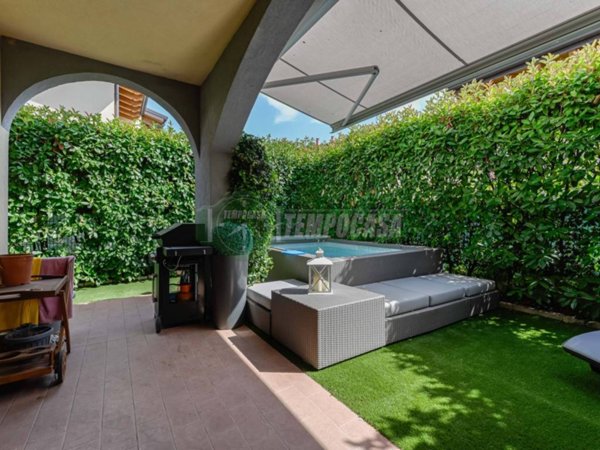 casa indipendente in vendita a Roncello