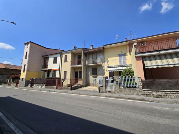 casa indipendente in vendita a Roncello