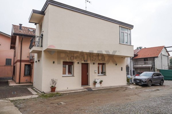 appartamento in vendita a Roncello