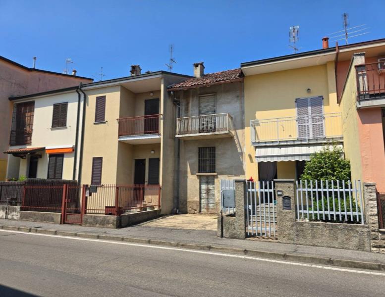 casa indipendente in vendita a Roncello