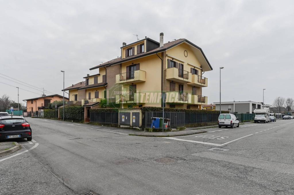 appartamento in vendita a Roncello