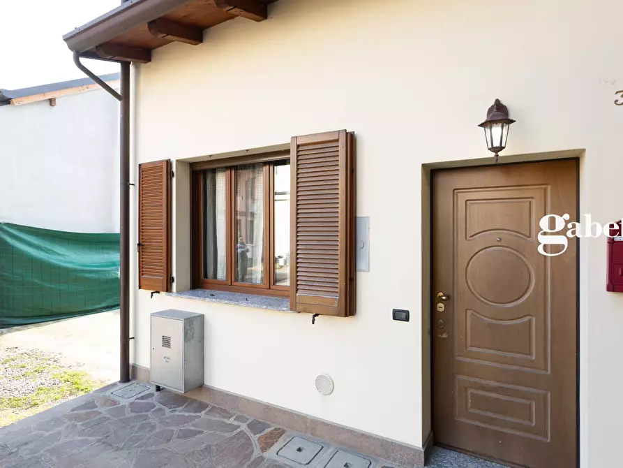 casa indipendente in vendita a Roncello