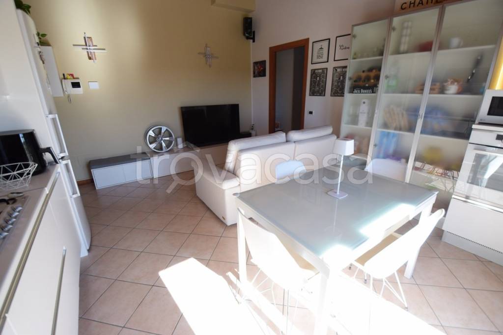 appartamento in vendita a Roncello