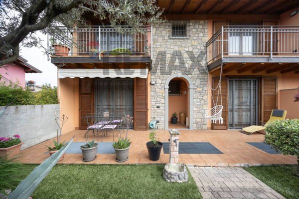 casa indipendente in vendita a Roncello