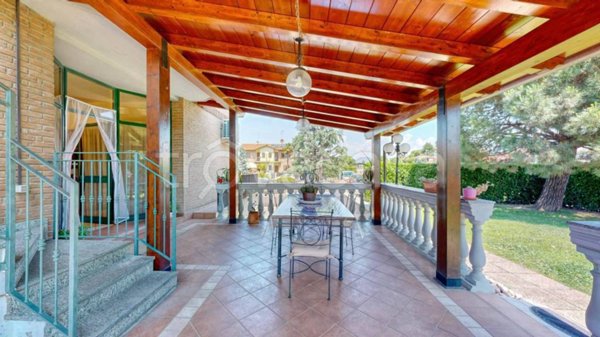 casa indipendente in vendita a Roncello
