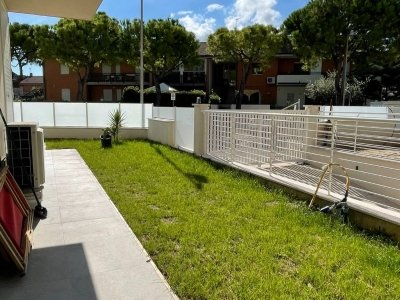 appartamento in vendita ad Altidona in zona Marina di Altidona