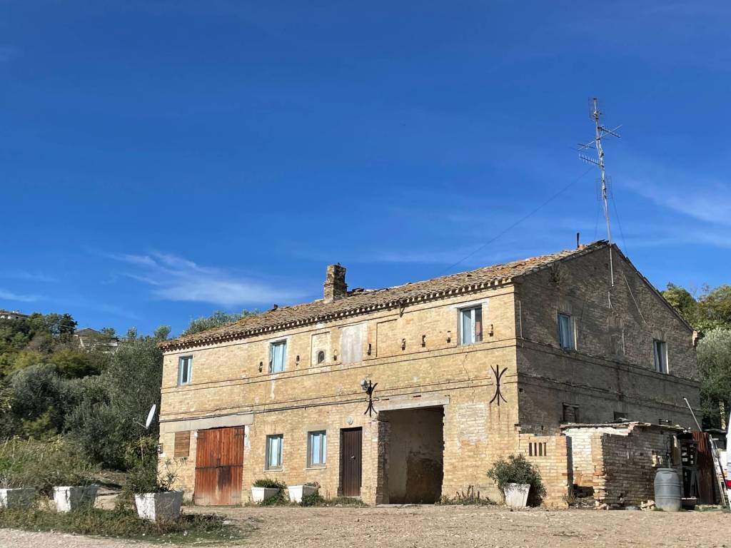 casale in vendita ad Altidona