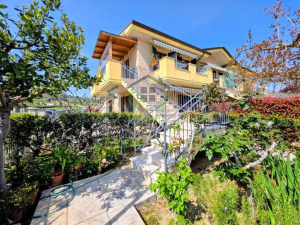 appartamento in vendita ad Altidona in zona Marina di Altidona