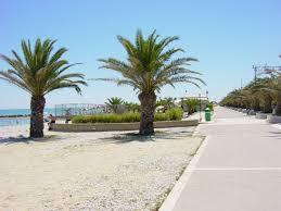 negozio in vendita ad Altidona in zona Marina di Altidona