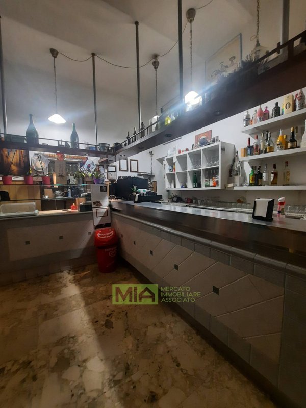 negozio in vendita ad Altidona in zona Marina di Altidona