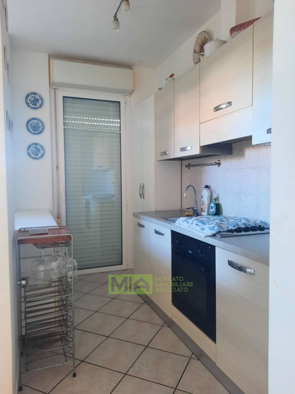 appartamento in vendita ad Altidona in zona Marina di Altidona