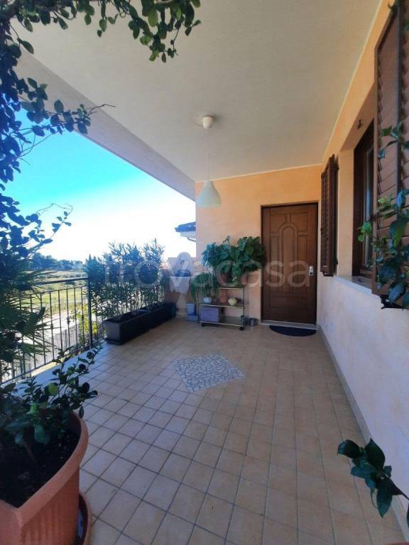 appartamento in vendita ad Altidona in zona Marina di Altidona