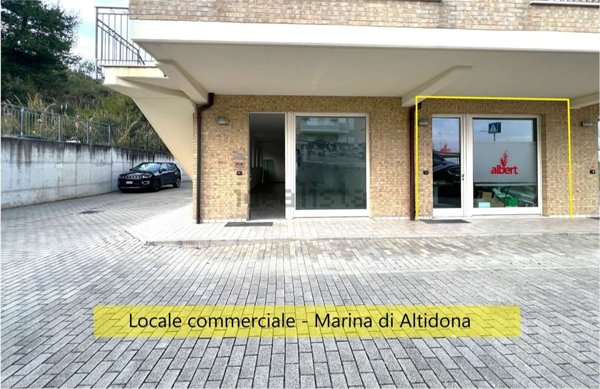 locale commerciale in vendita ad Altidona in zona Marina di Altidona