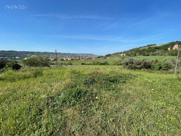 terreno edificabile in vendita ad Altidona in zona Marina di Altidona