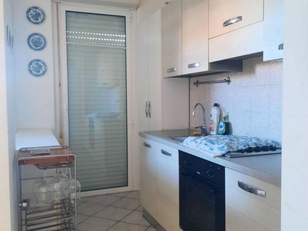 appartamento in vendita ad Altidona in zona Marina di Altidona