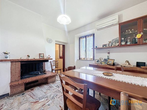casa indipendente in vendita ad Altidona in zona Marina di Altidona