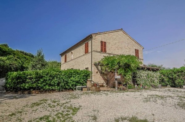 casa indipendente in vendita ad Altidona