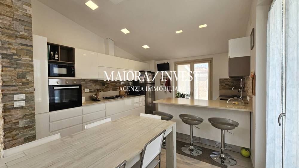 appartamento in vendita ad Altidona in zona Marina di Altidona