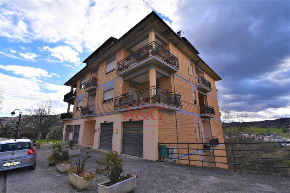 appartamento in vendita ad Amandola