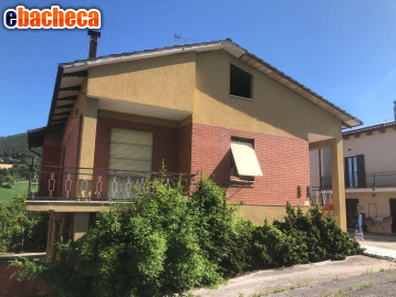 casa indipendente in vendita ad Amandola in zona Casa Tasso