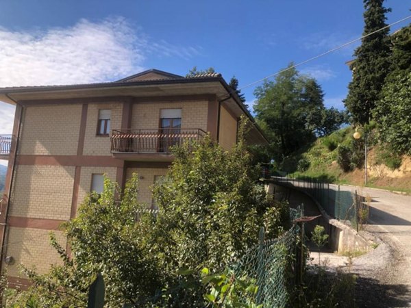 appartamento in vendita ad Amandola