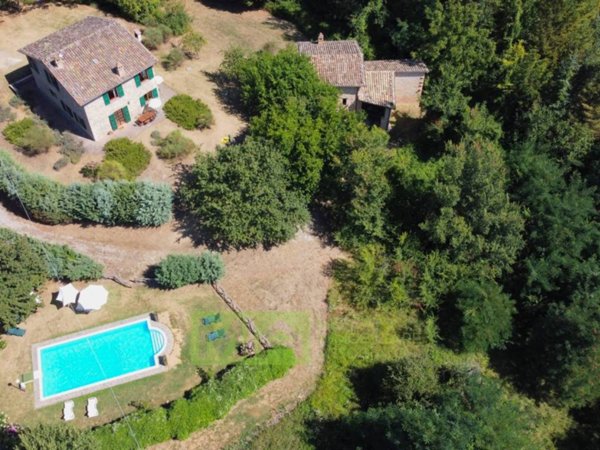 casa indipendente in vendita ad Amandola