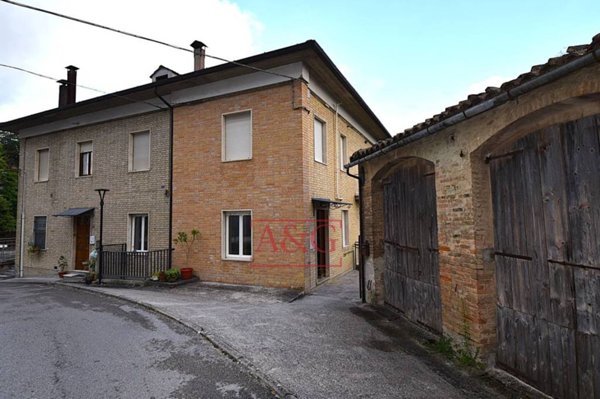 appartamento in vendita ad Amandola