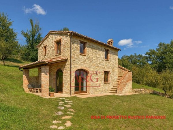 casale in vendita ad Amandola