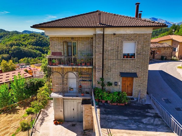 appartamento in vendita ad Amandola