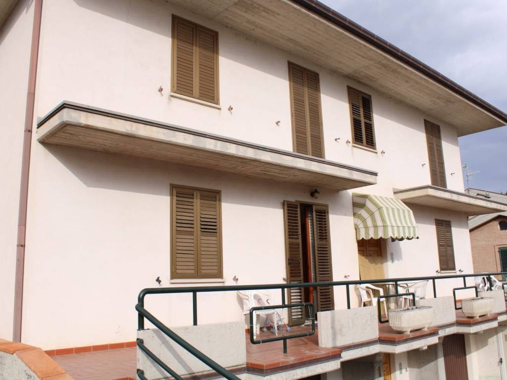 casa indipendente in vendita ad Amandola