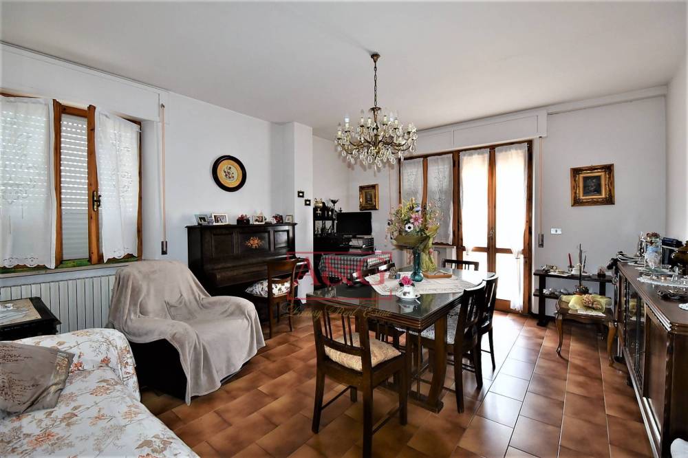 casa indipendente in vendita ad Amandola