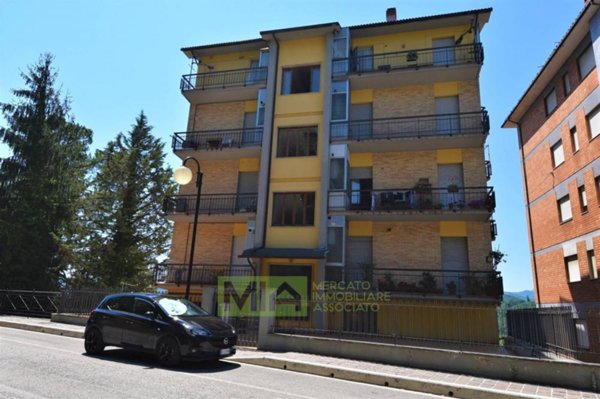 appartamento in vendita ad Amandola in zona Colle San Fortunato