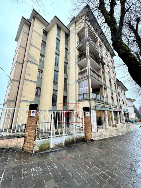 appartamento in vendita ad Amandola in zona Colle San Fortunato