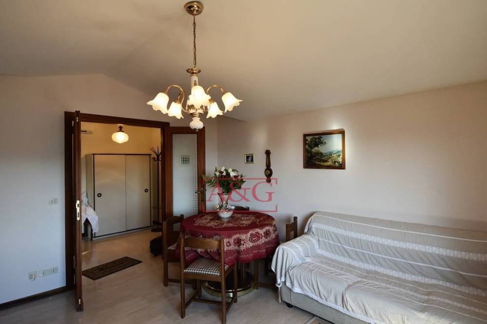 appartamento in vendita ad Amandola in zona Colle San Fortunato