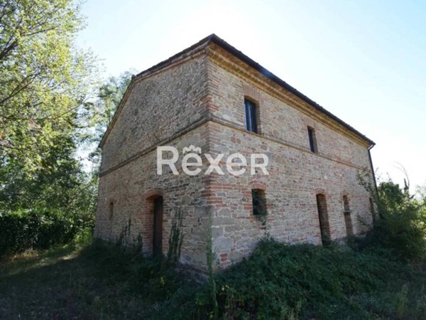 casa indipendente in vendita ad Amandola in zona Casa Tasso