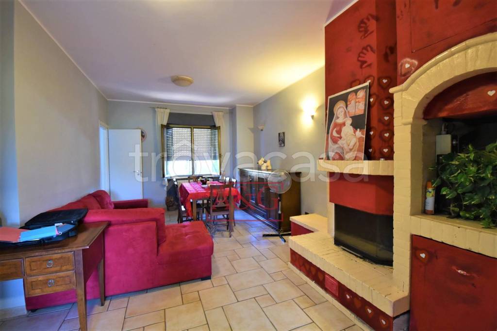 appartamento in vendita a Belmonte Piceno in zona Castellarso Ete