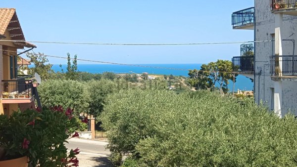 casa indipendente in vendita a Campofilone
