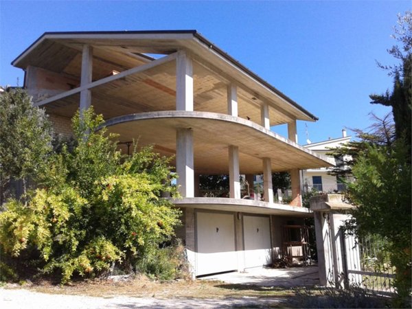 casa indipendente in vendita a Campofilone